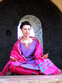 meditator_sitting_lg